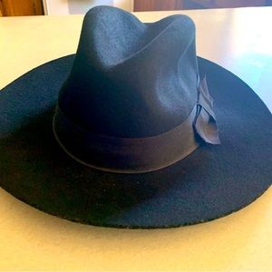 COPY - 🔥 Anthropologie 💯 Wool Hat